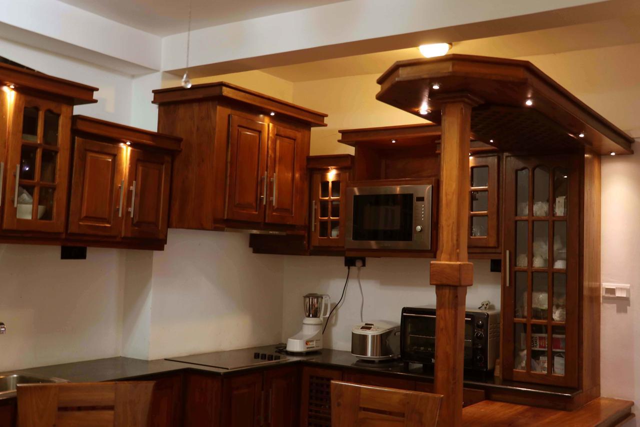Villa Royce Канди Екстериор снимка